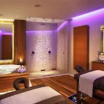 Fraser Place Anthill Aparthotel