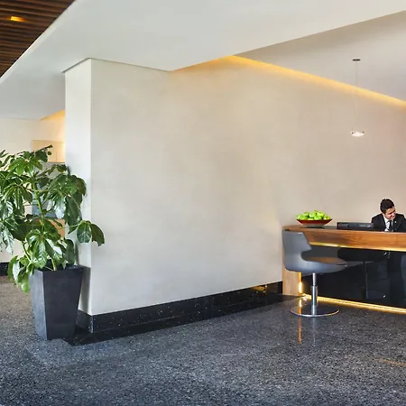Aparthotel Fraser Place Anthill 4*