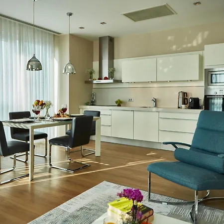 Fraser Place Anthill Apartmanhotel 4*