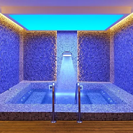 Fraser Place Anthill Hotell