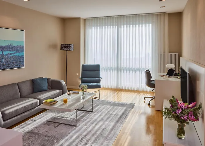 فريزر بليس أنتهل