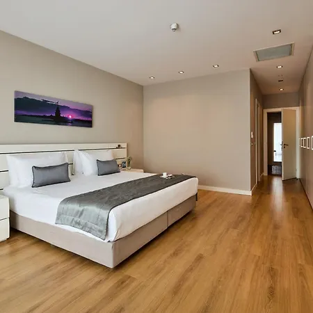 Fraser Place Anthill Aparthotel