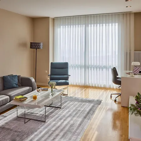 Fraser Place Anthill 5*