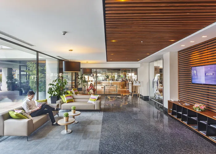 Fraser Place Anthill 5*