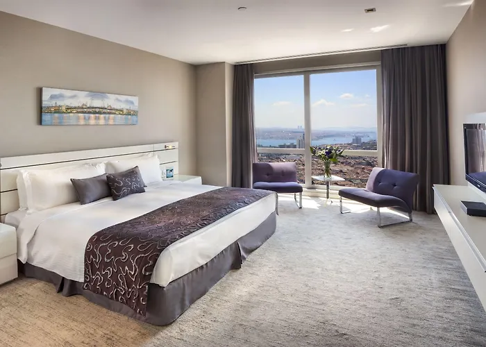 Fraser Place Anthill Aparthotel