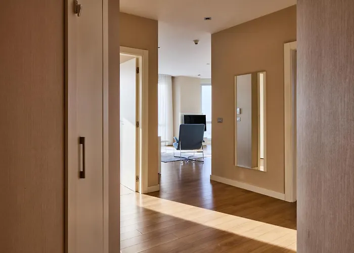 Fraser Place Anthill Istanboel