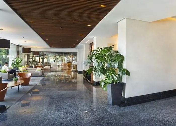 Fraser Place Anthill Istanboel